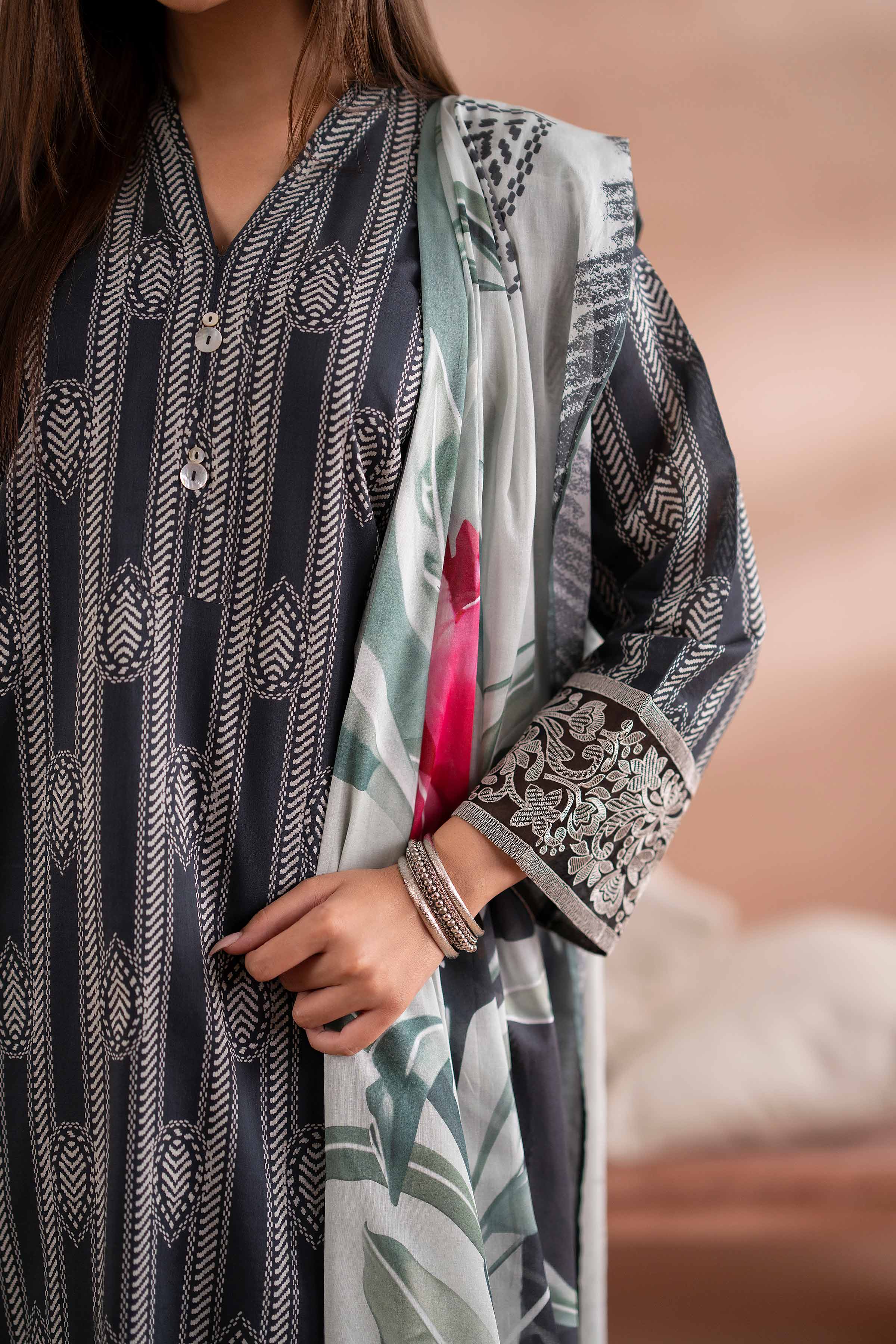 3 Piece - Printed Embroidered Suit - PS25-171 - Image 5