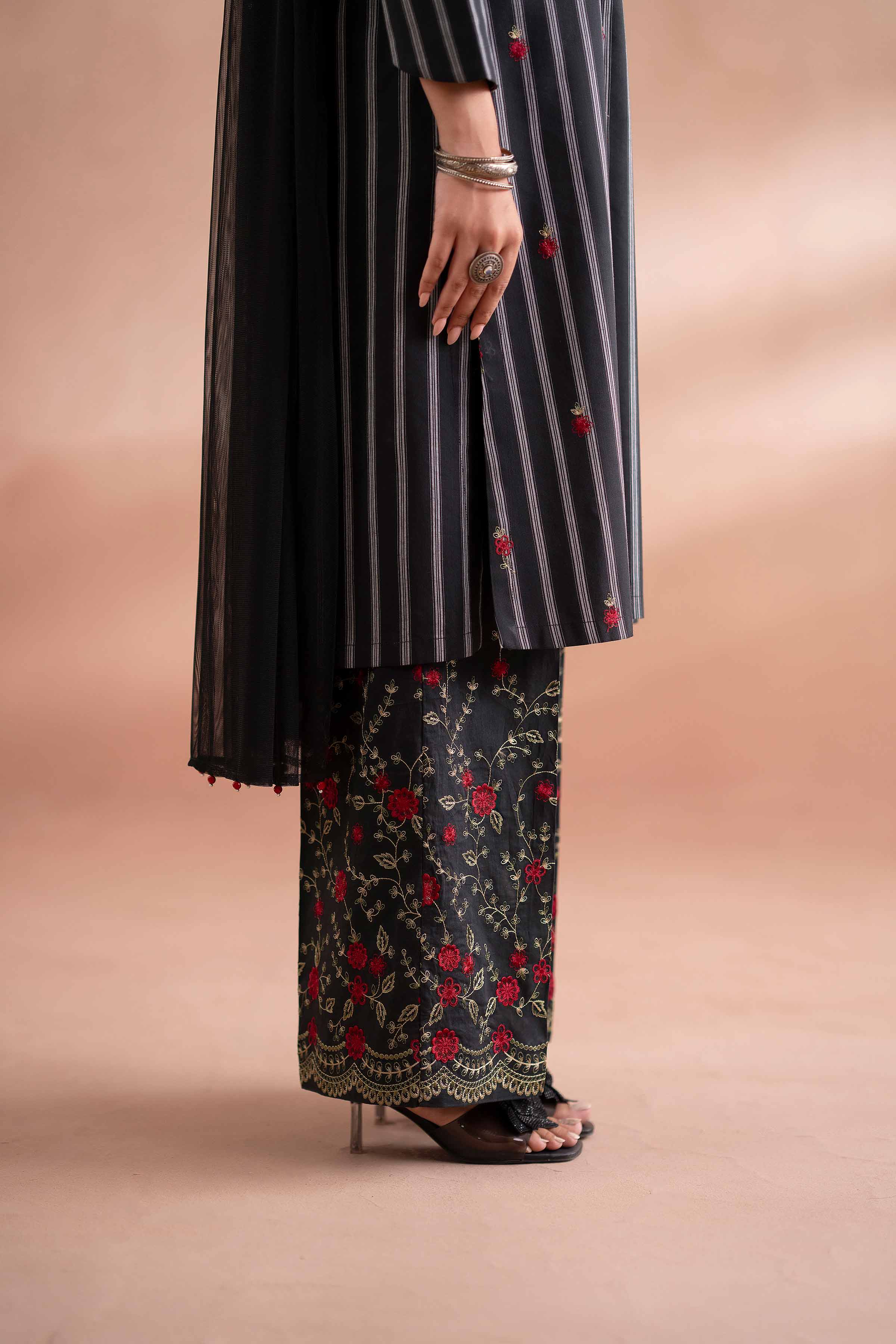 3 Piece - Embroidered Suit - PS25-214 - Image 6