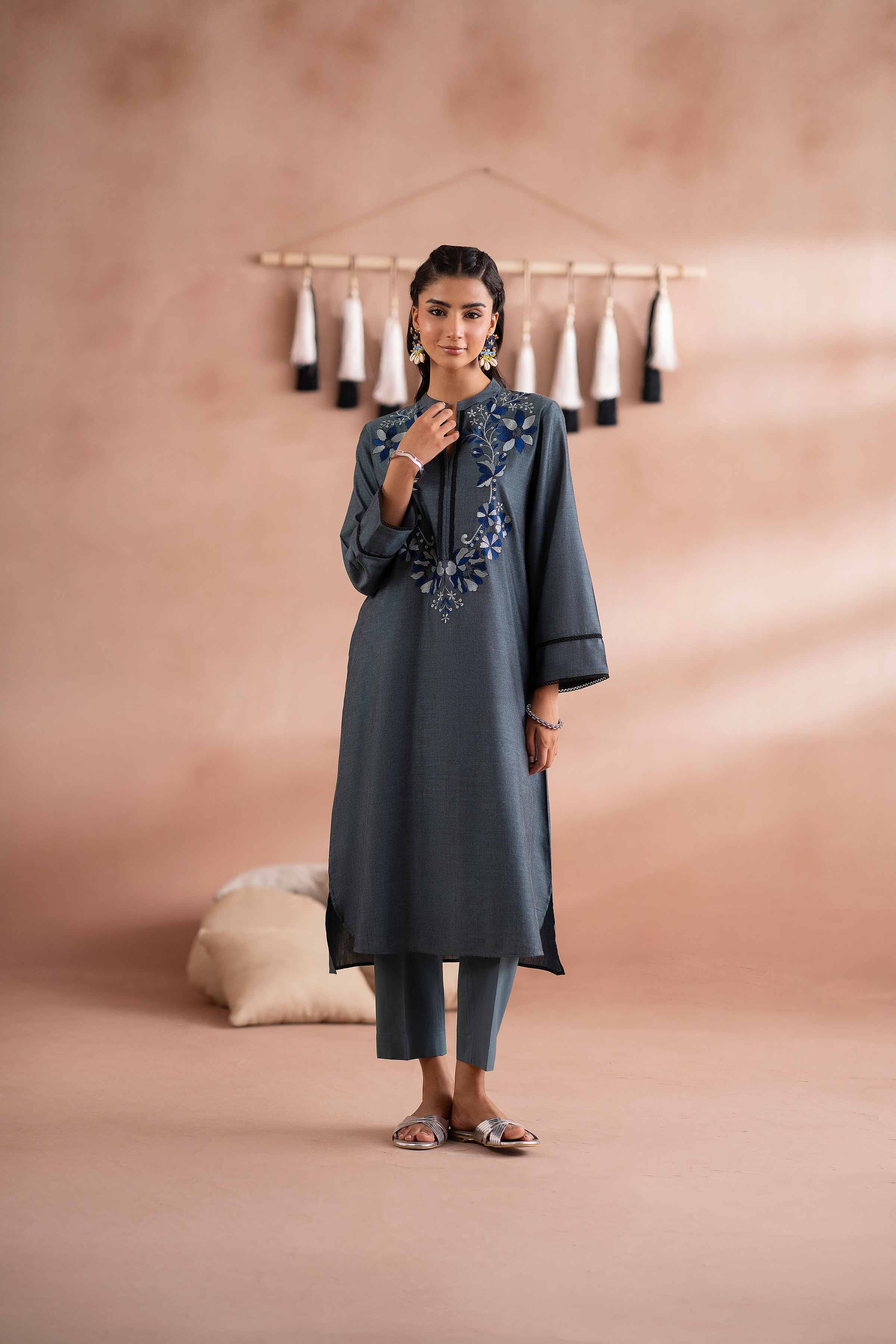 2 Piece - Embroidered Suit - PS25-215 - Image 4