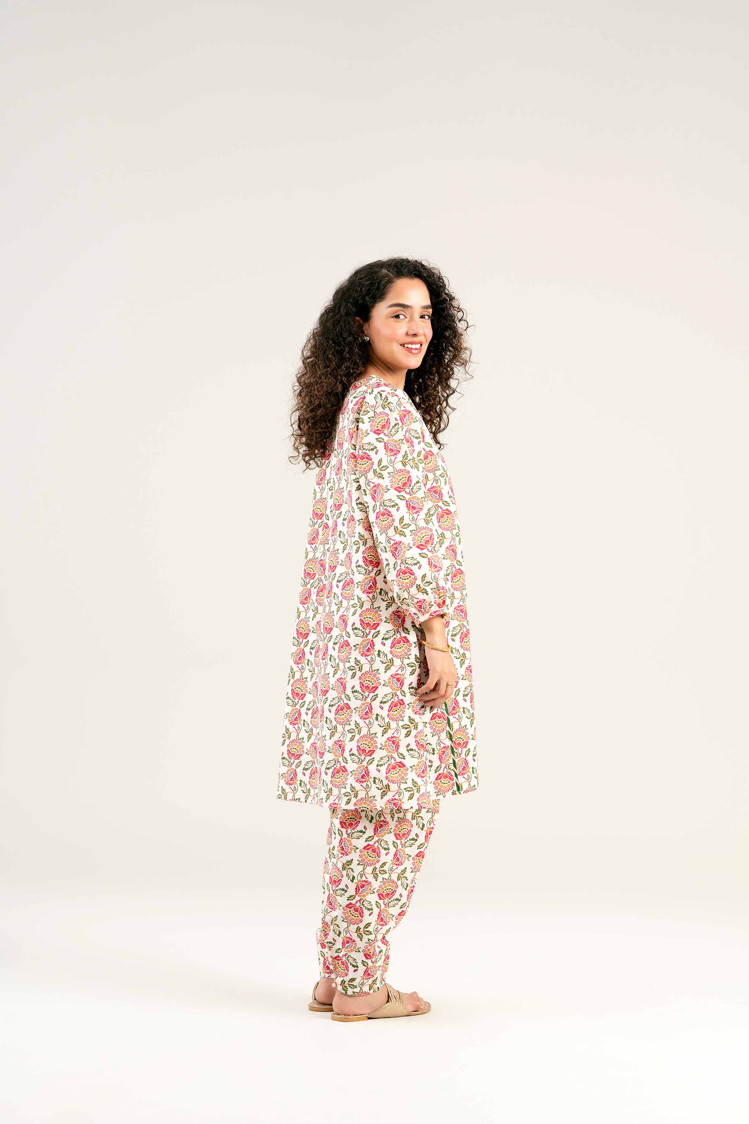 2 Piece - Printed Suit - PS25-28 - Image 3