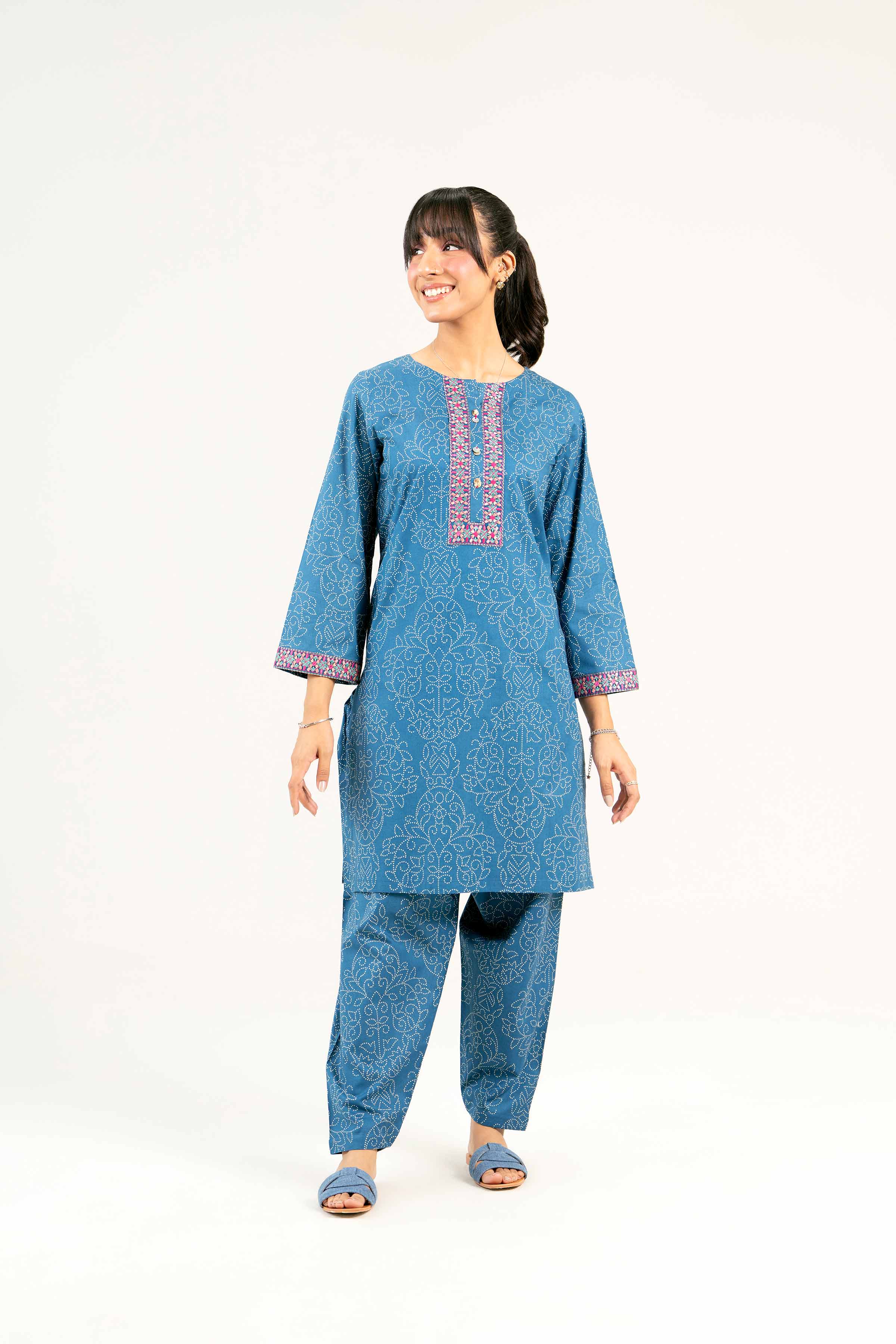 2 Piece - Printed Embroidered Suit - PS25-36 - Image 4