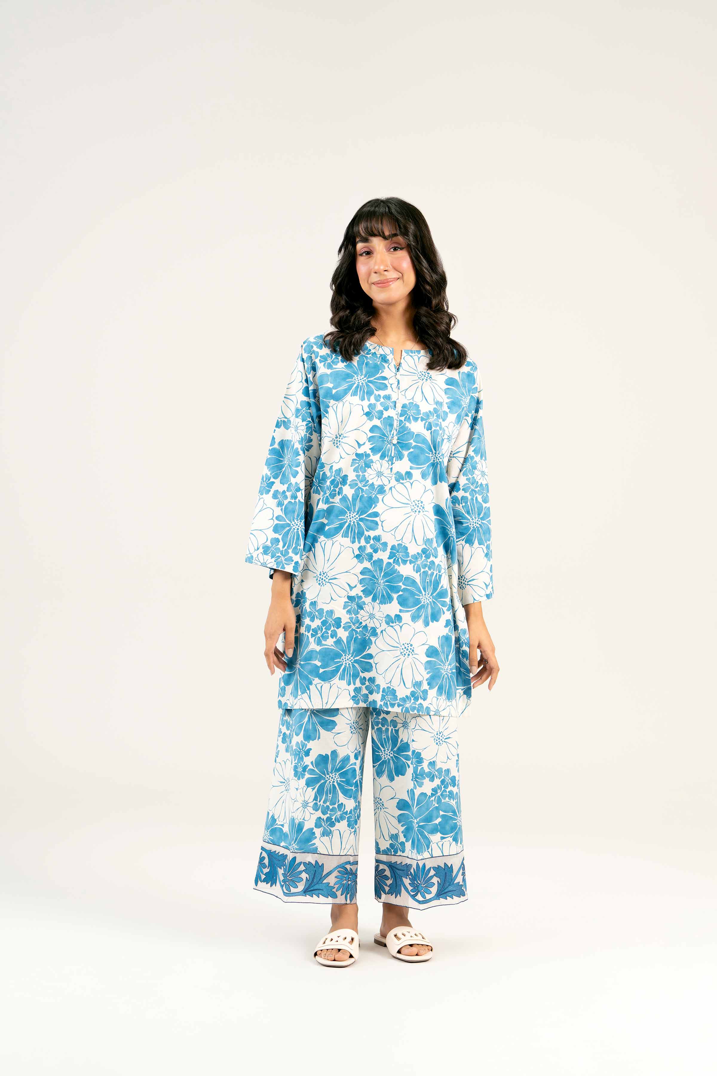 2 Piece - Printed Embroidered Suit - PS25-40 - Image 4