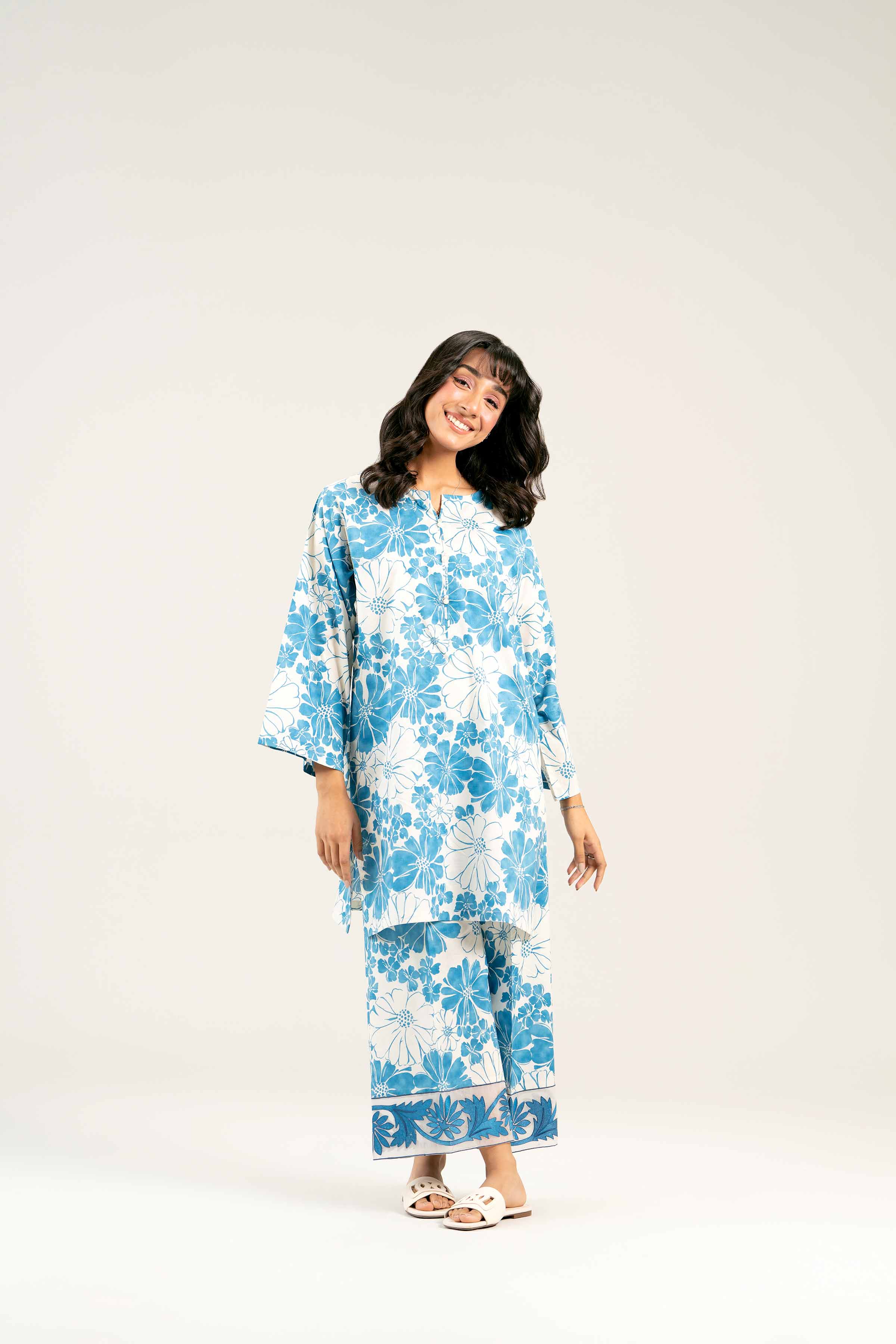 2 Piece - Printed Embroidered Suit - PS25-40 - Image 5