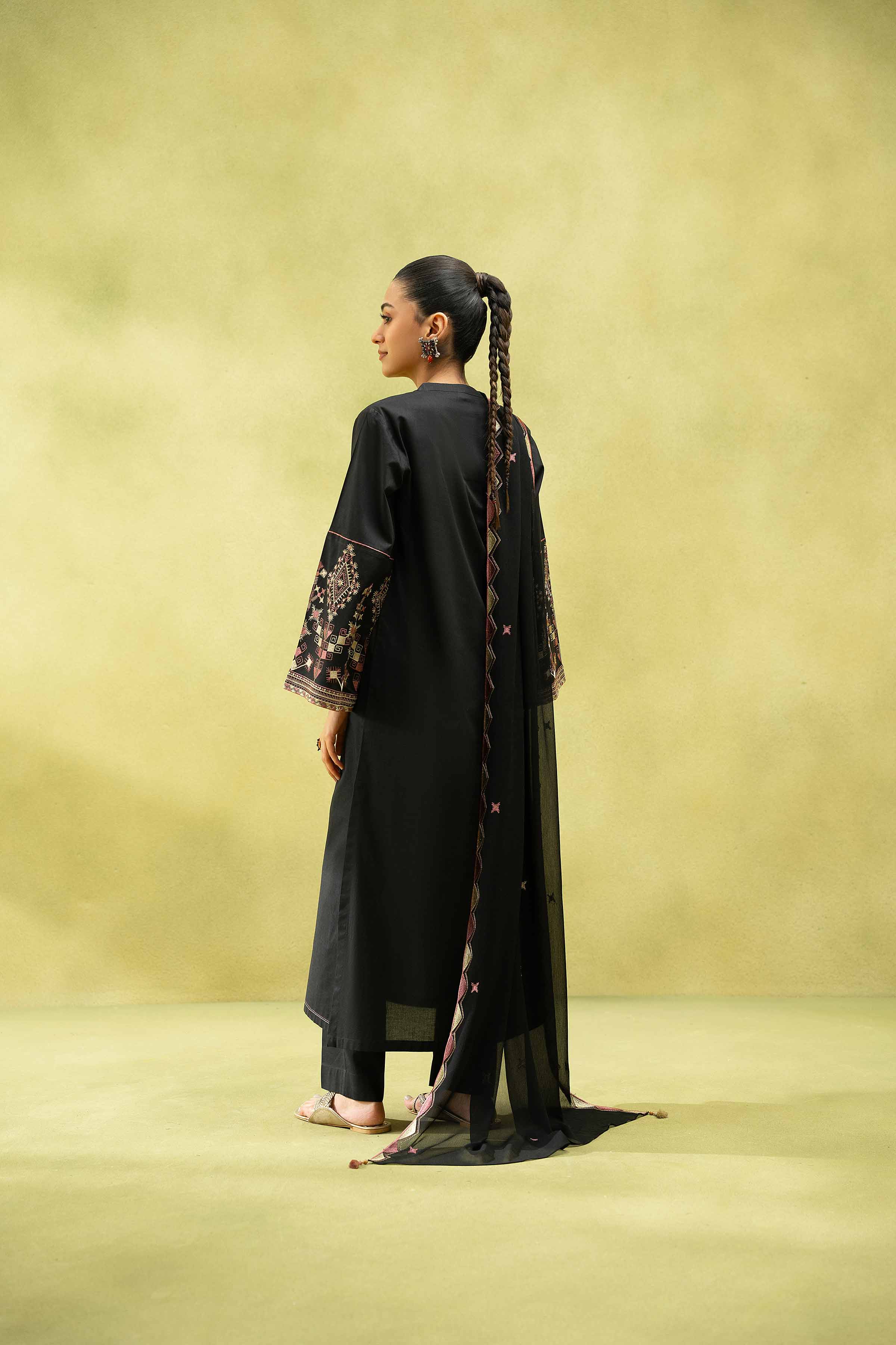 3 Piece - Embroidered Suit - PS25-55 - Image 3