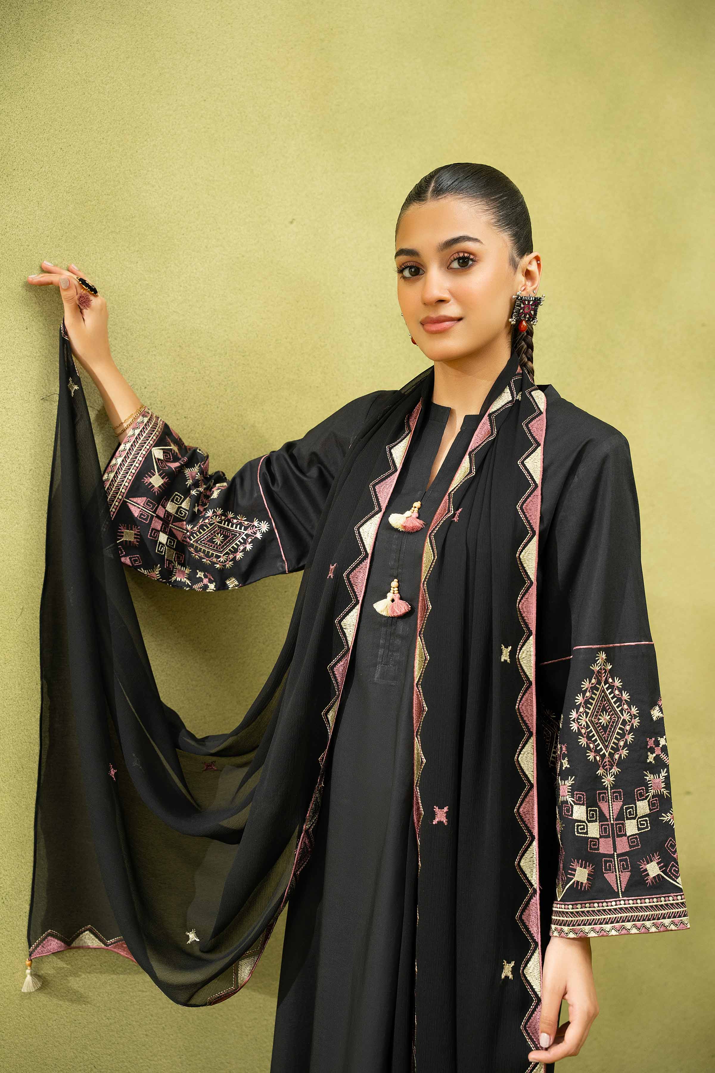 3 Piece - Embroidered Suit - PS25-55 - Image 5
