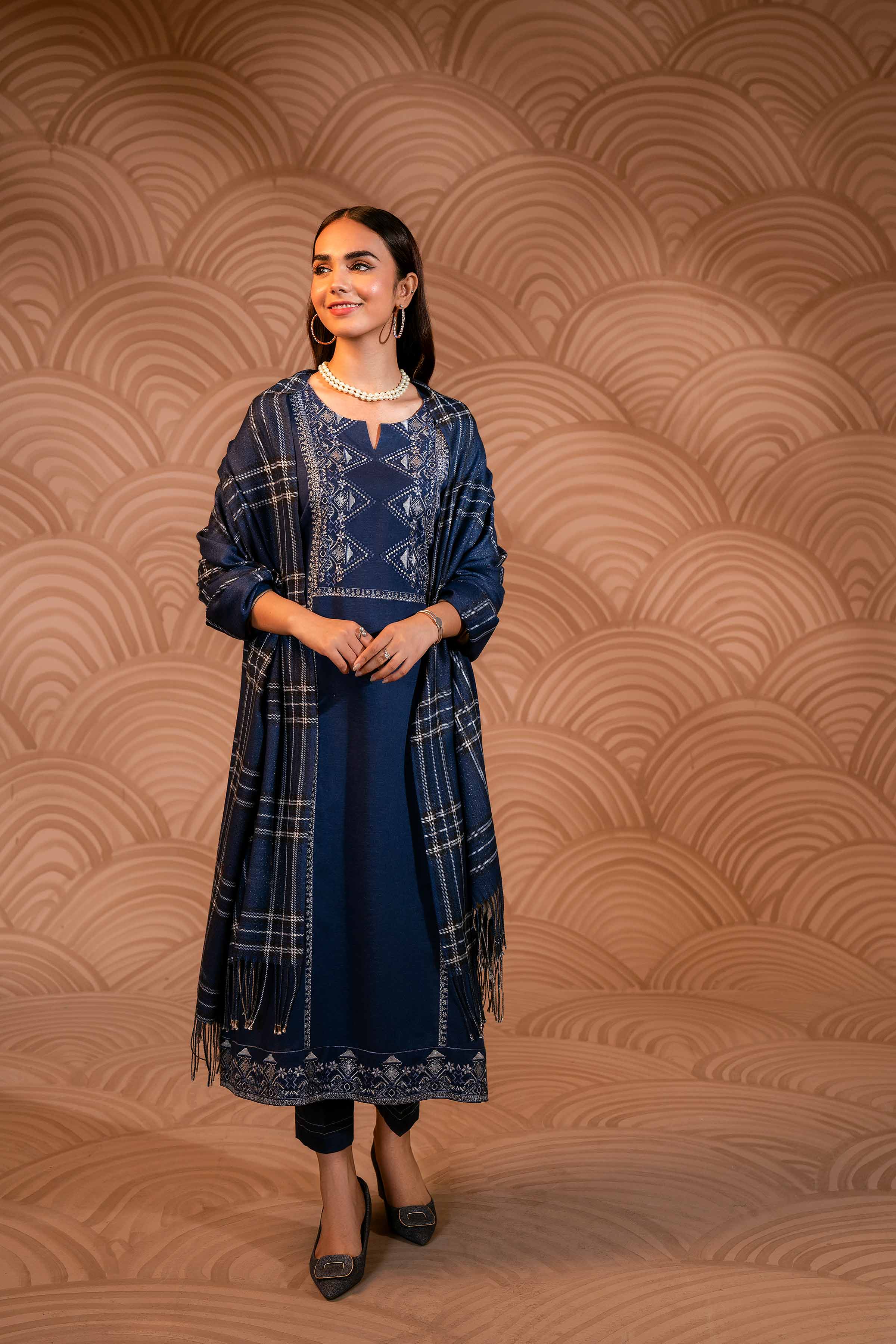 3 Piece - Embroidered Suit - PW23-98 - Image 3