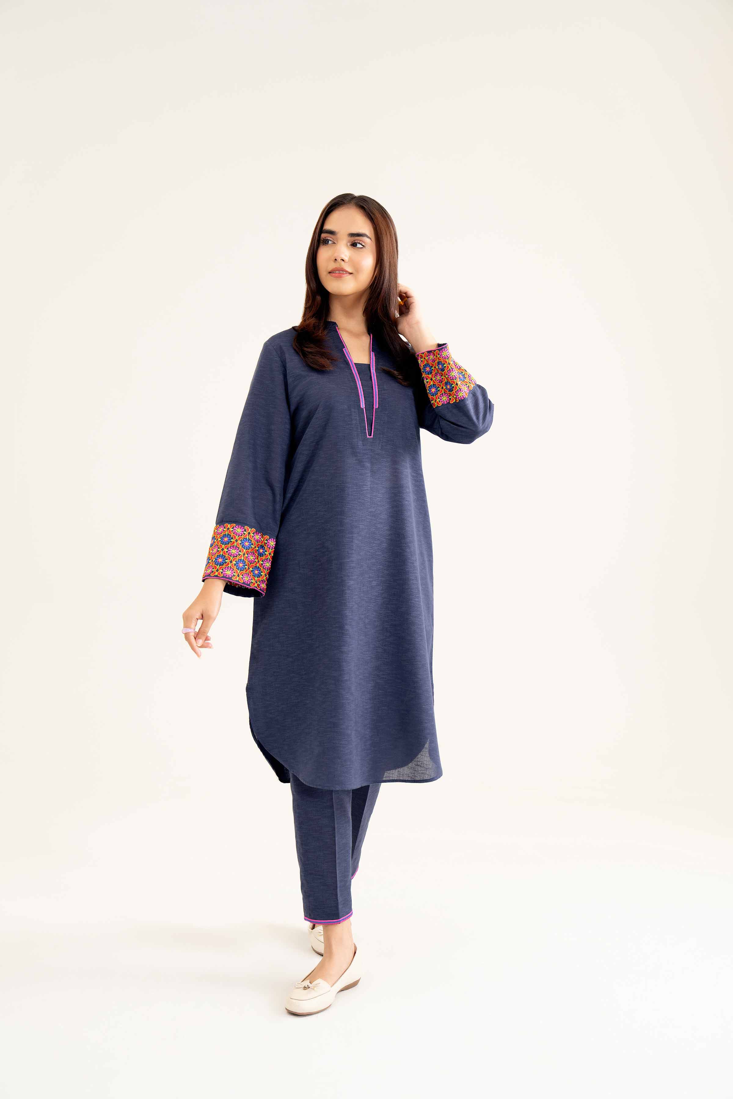 2 Piece - Embroidered Suit - PW24-105 - Image 4