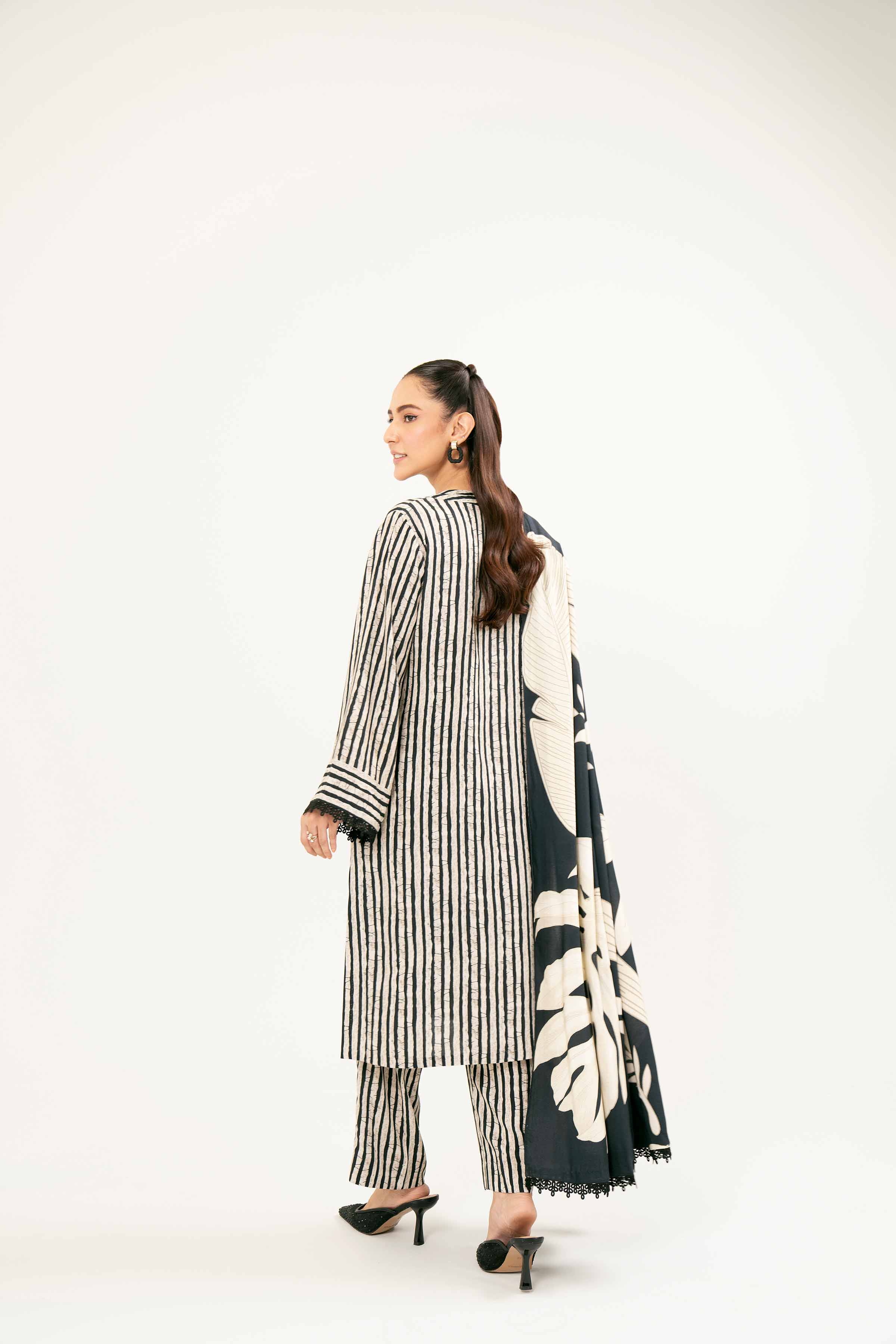 3 Piece - Printed Embroidered Suit - PW24-127 - Image 3