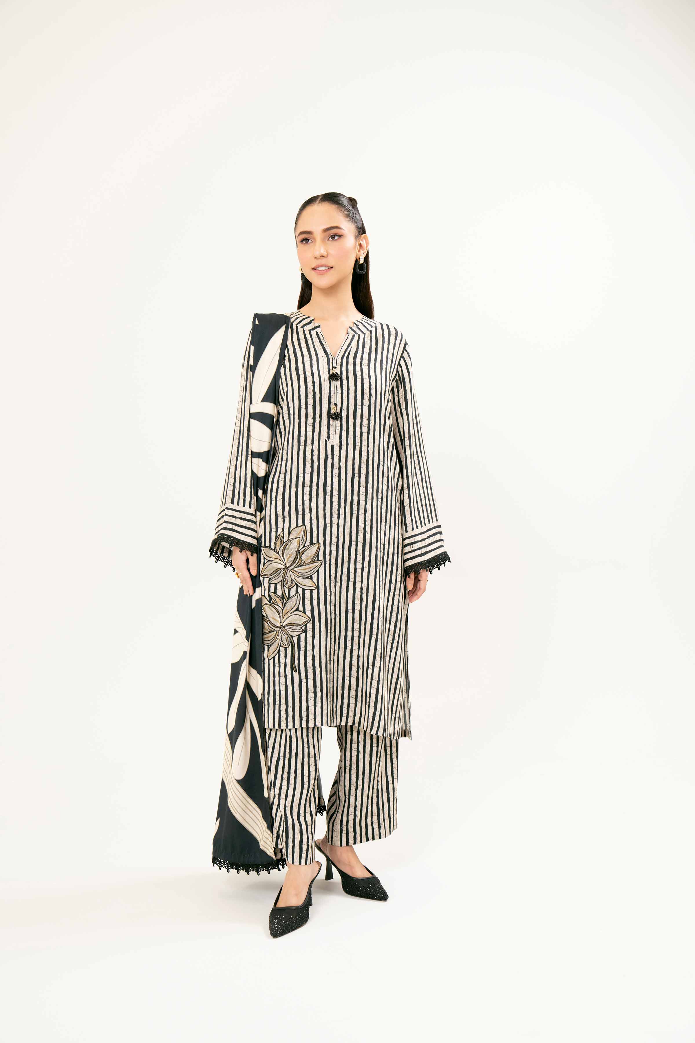 3 Piece - Printed Embroidered Suit - PW24-127 - Image 4