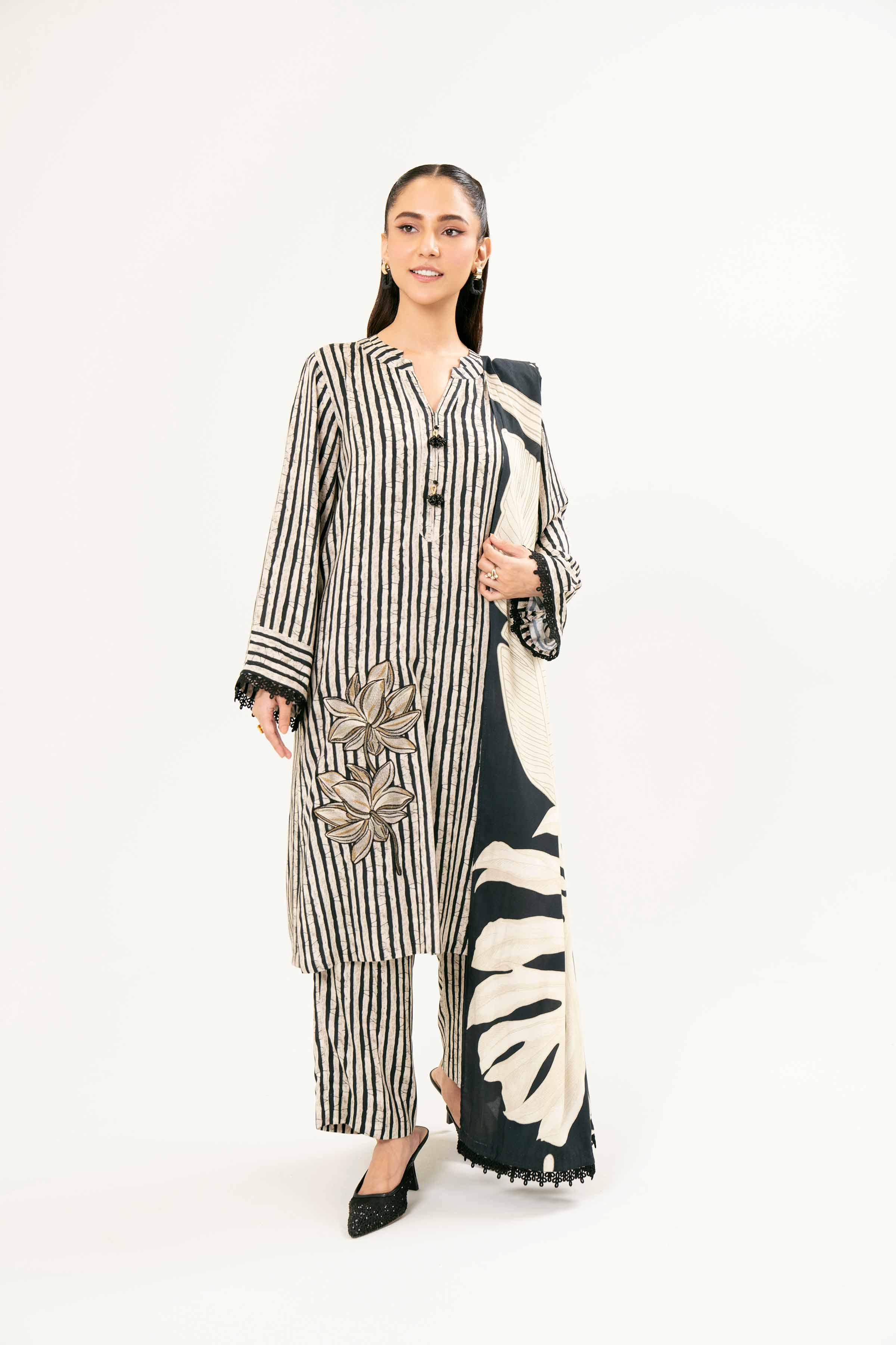 3 Piece - Printed Embroidered Suit - PW24-127 - Image 5