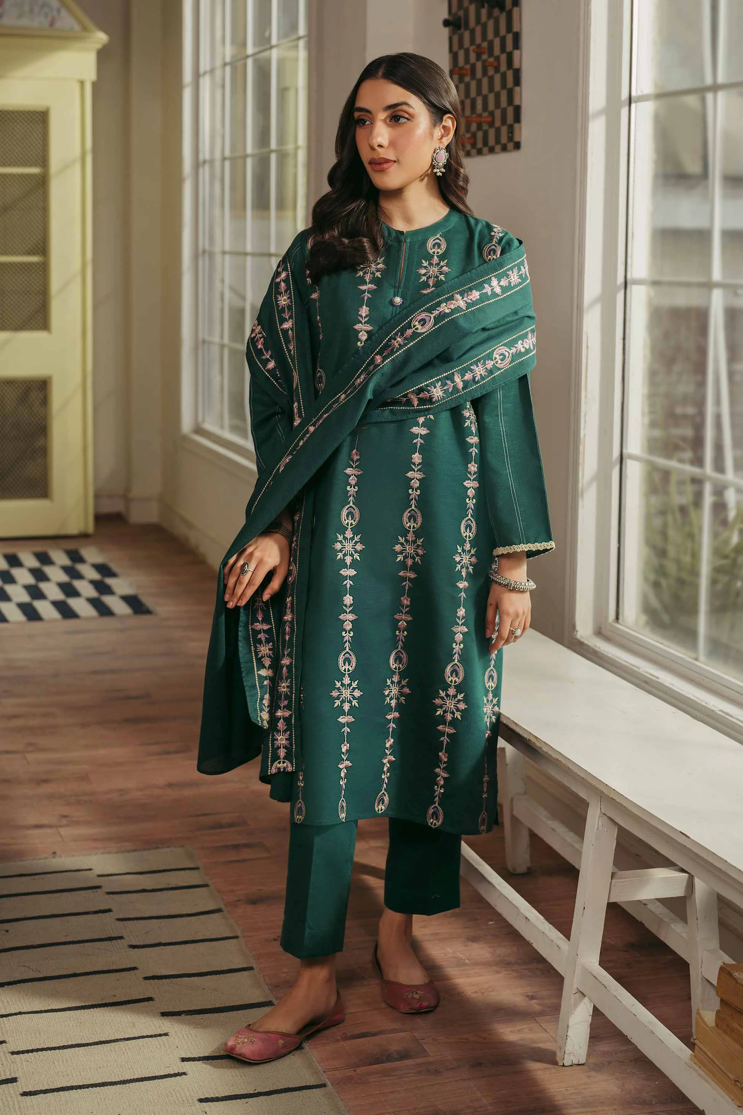 3 Piece - Embroidered Suit - PW24-147