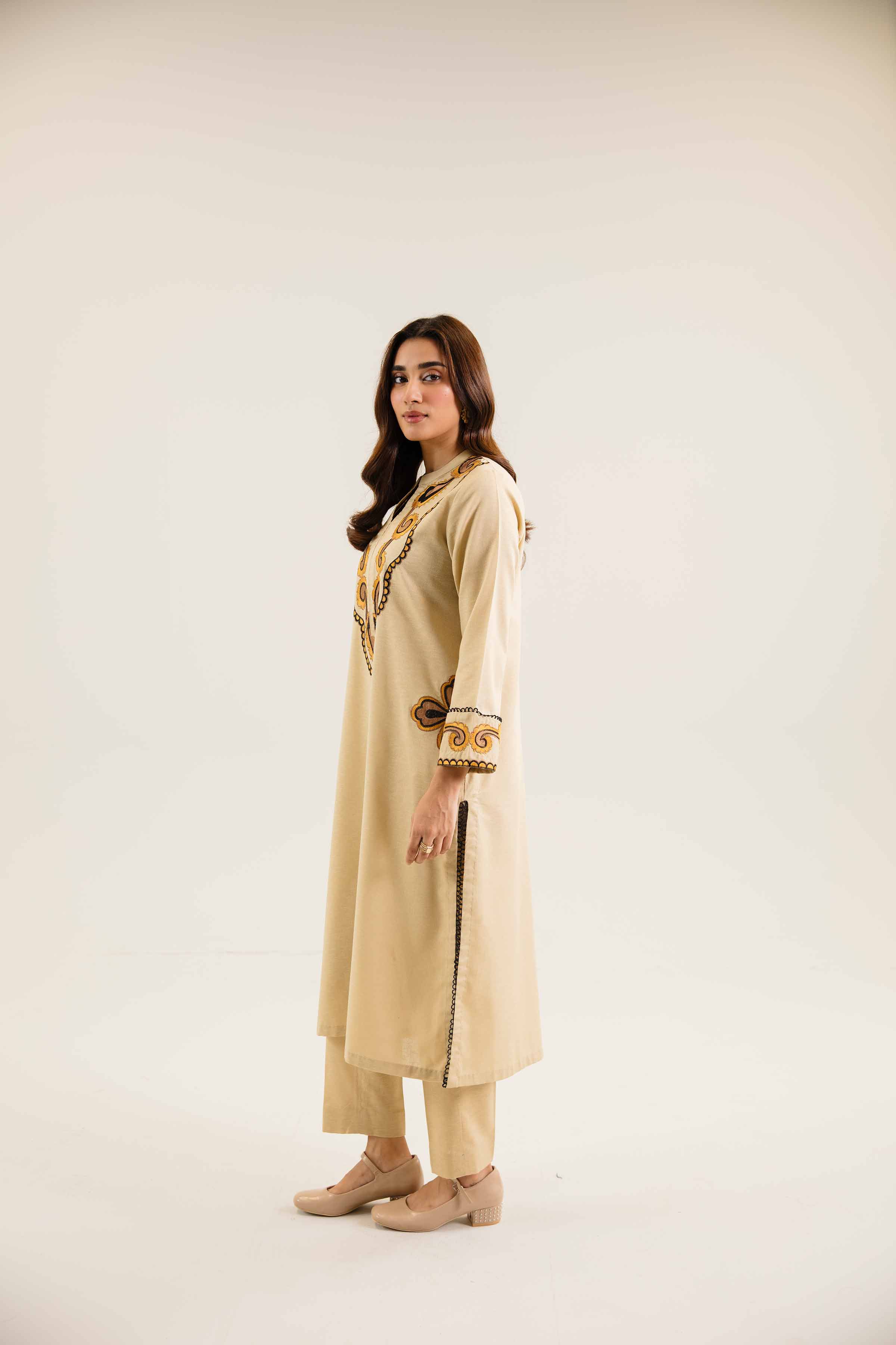 2 Piece - Embroidered Suit - PW24-232 - Image 4