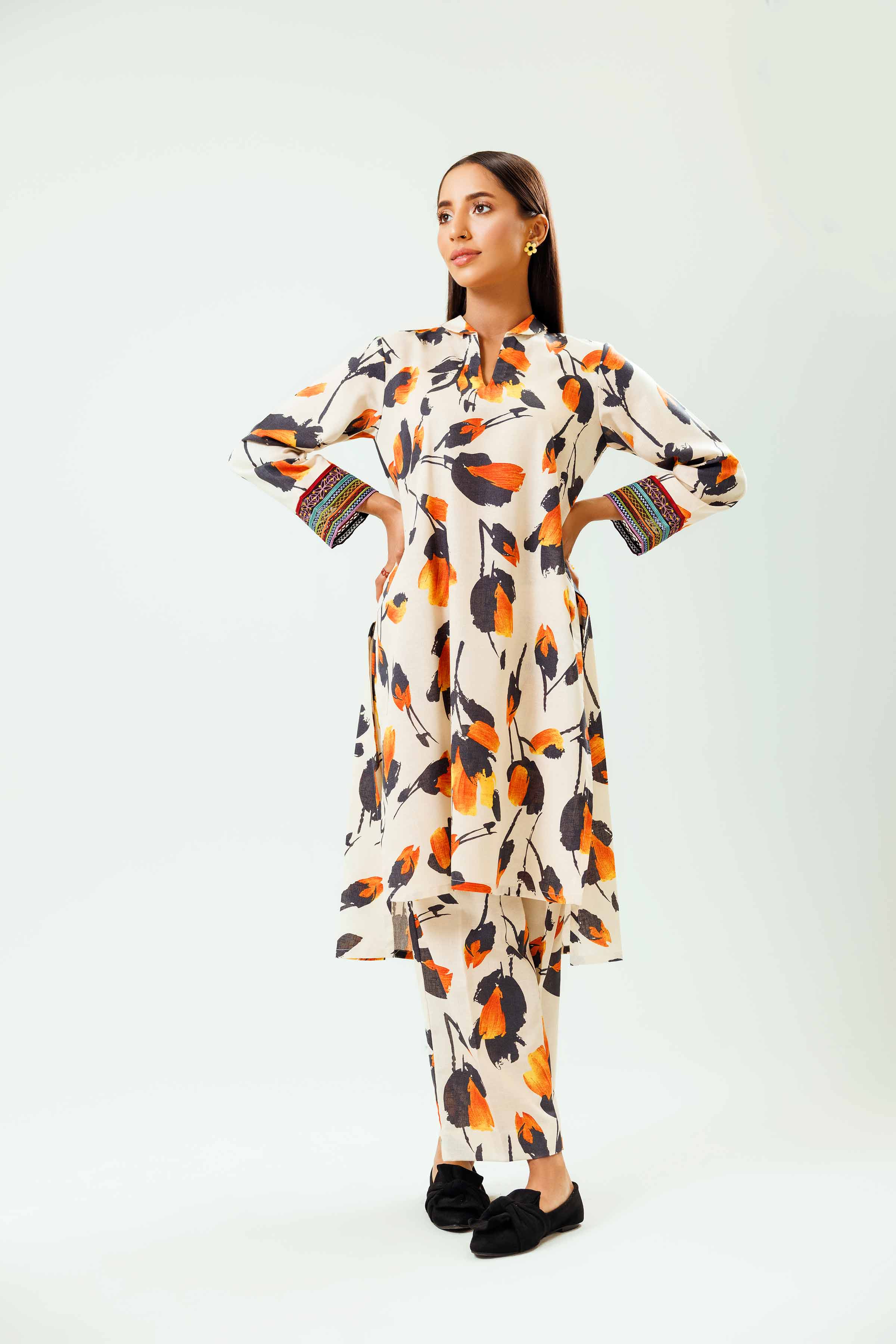 2 Piece - Printed Embroidered Suit - PW24-242 - Image 5