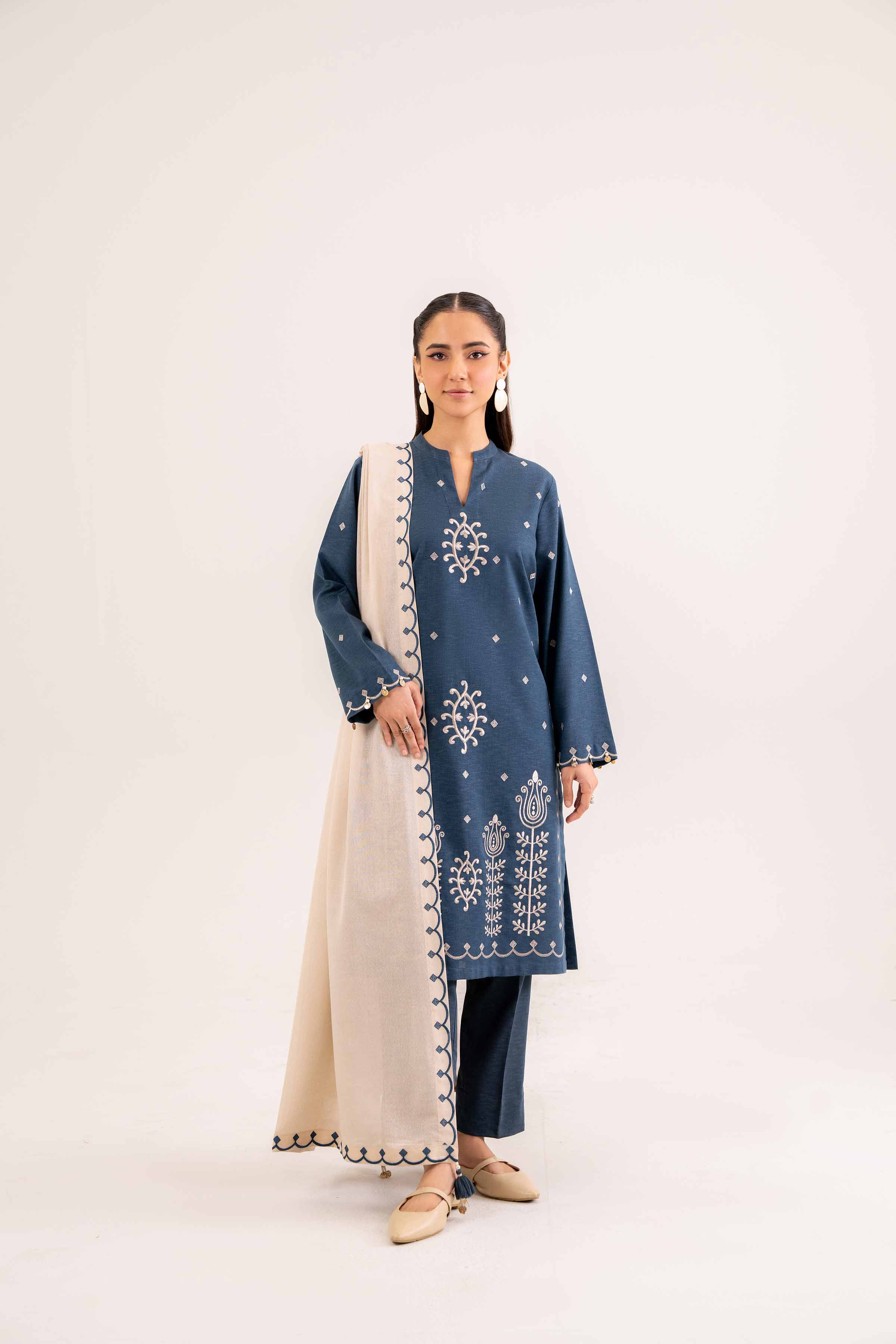 3 Piece - Embroidered Suit - PW24-280 - Image 5