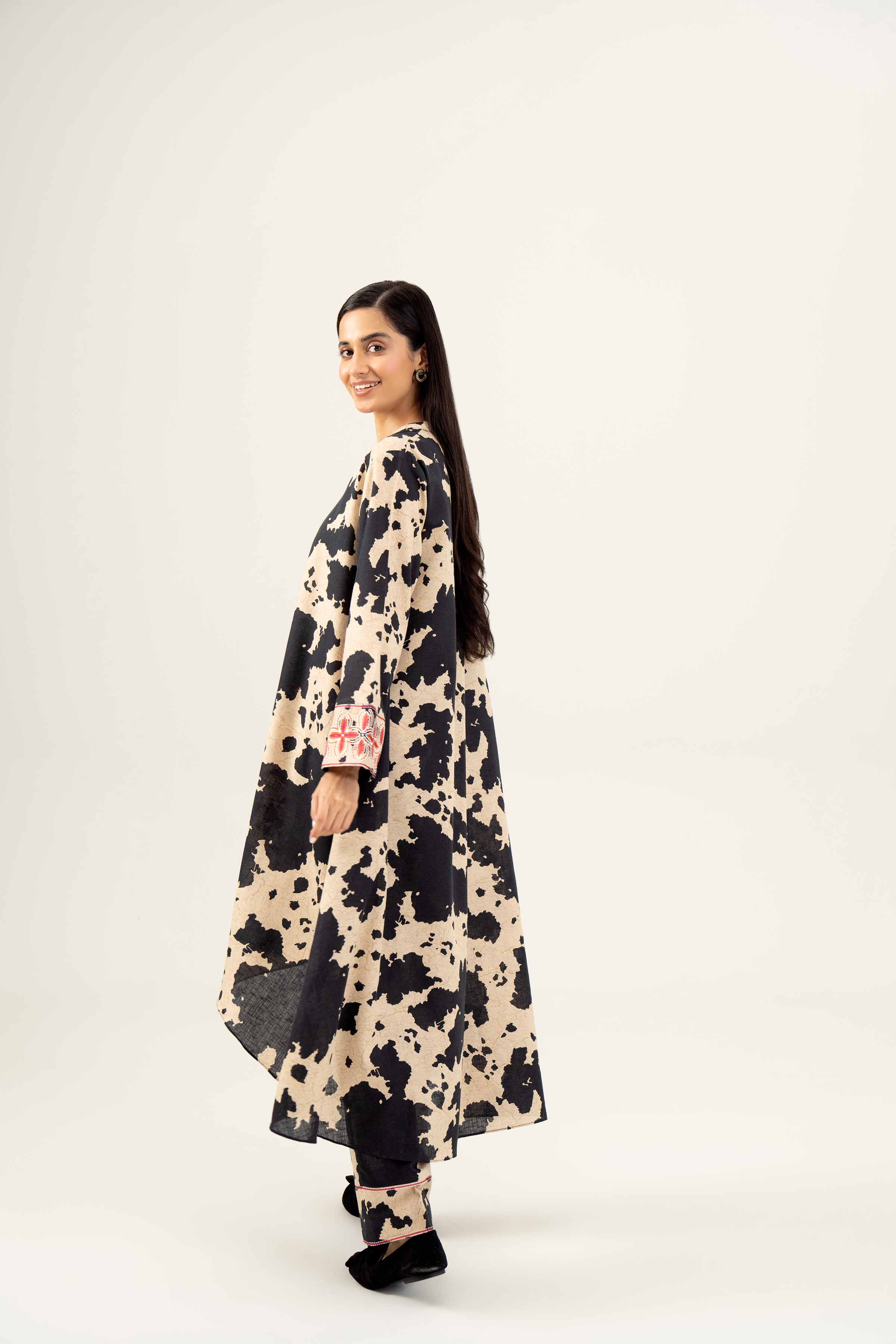 2 Piece - Printed Embroidered Suit - PW24-300 - Image 3