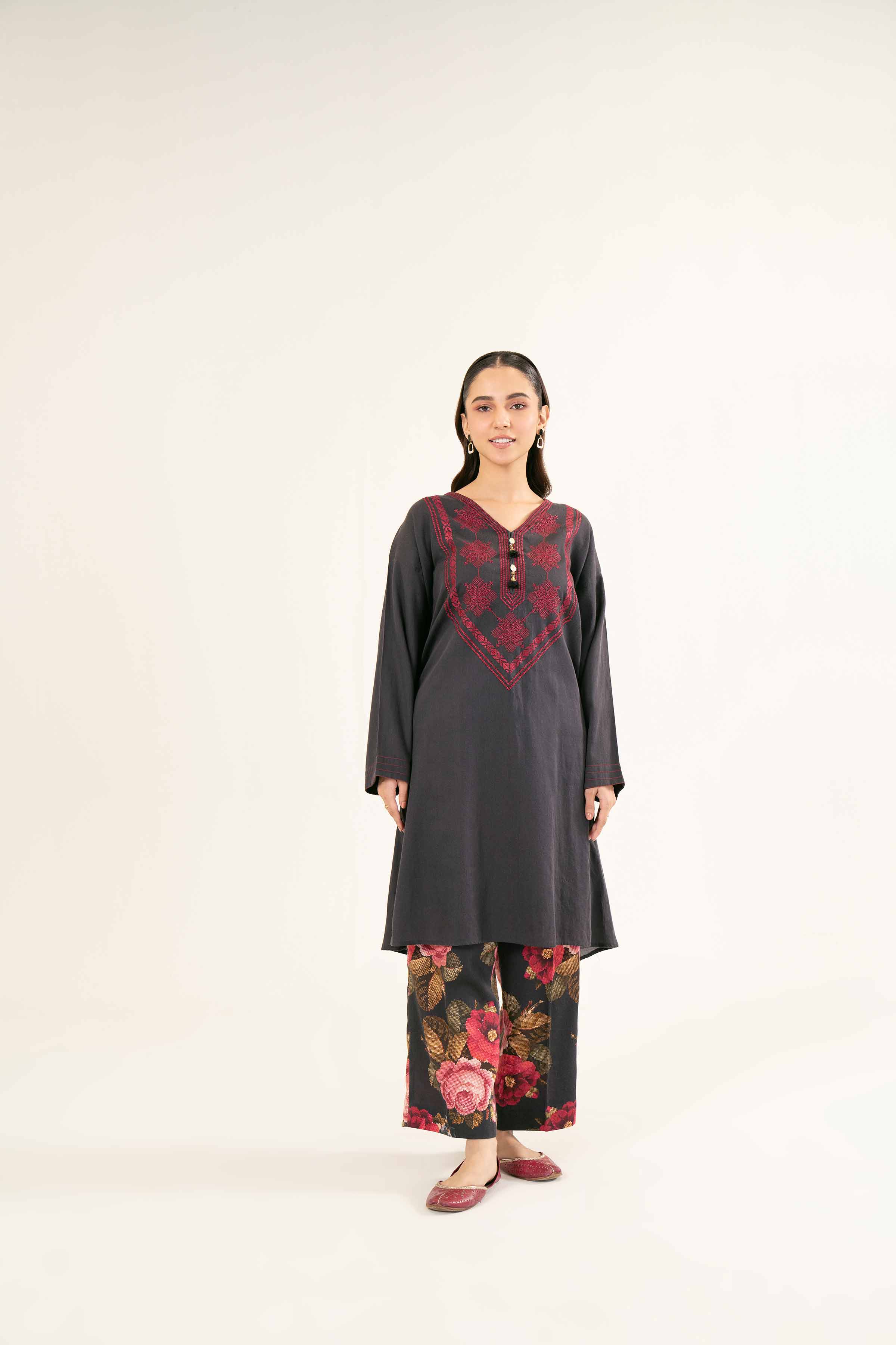 2 Piece - Printed Embroidered Suit - PW24-401 - Image 4