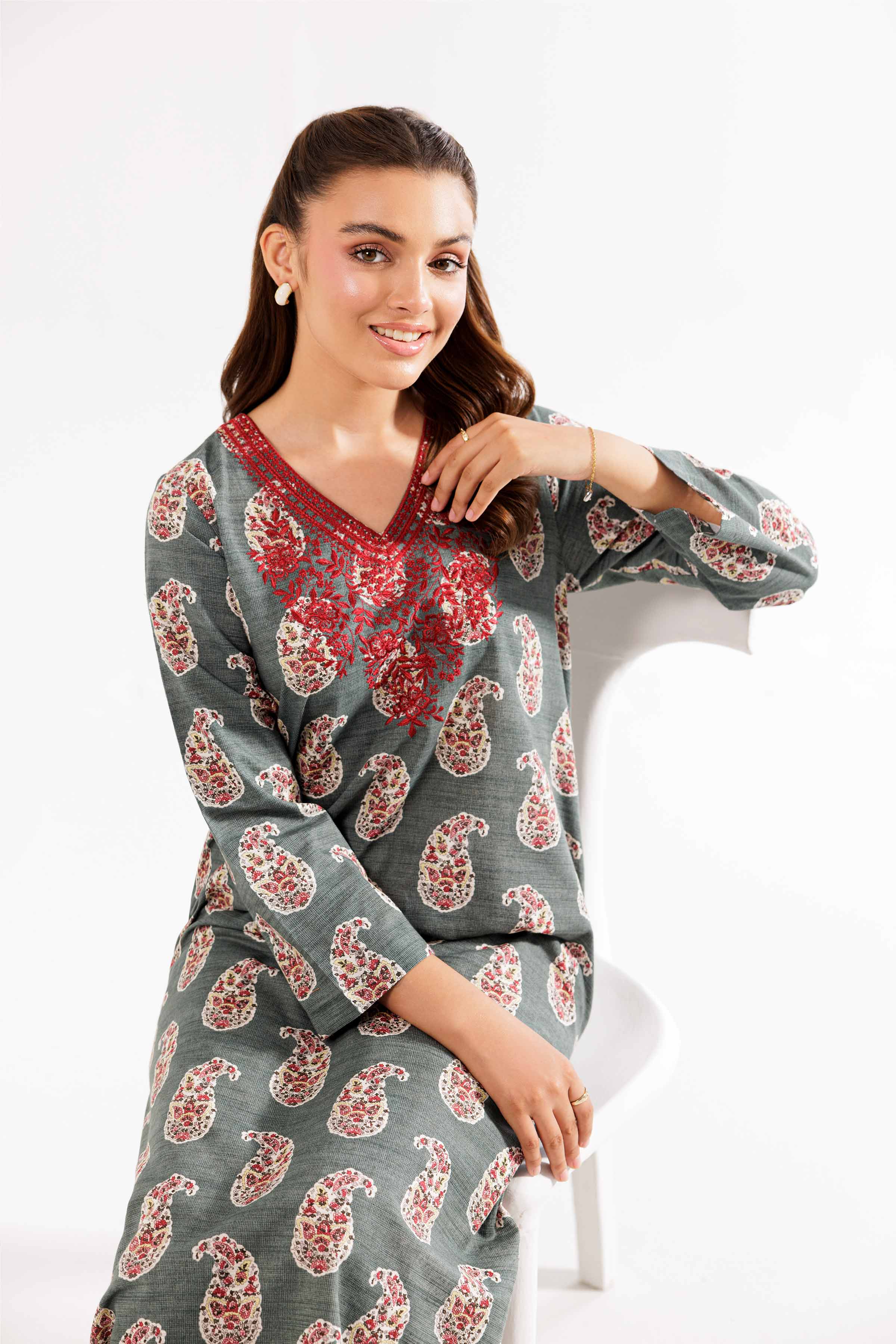 2 Piece - Printed Embroidered Suit - PW24-406 - Image 5