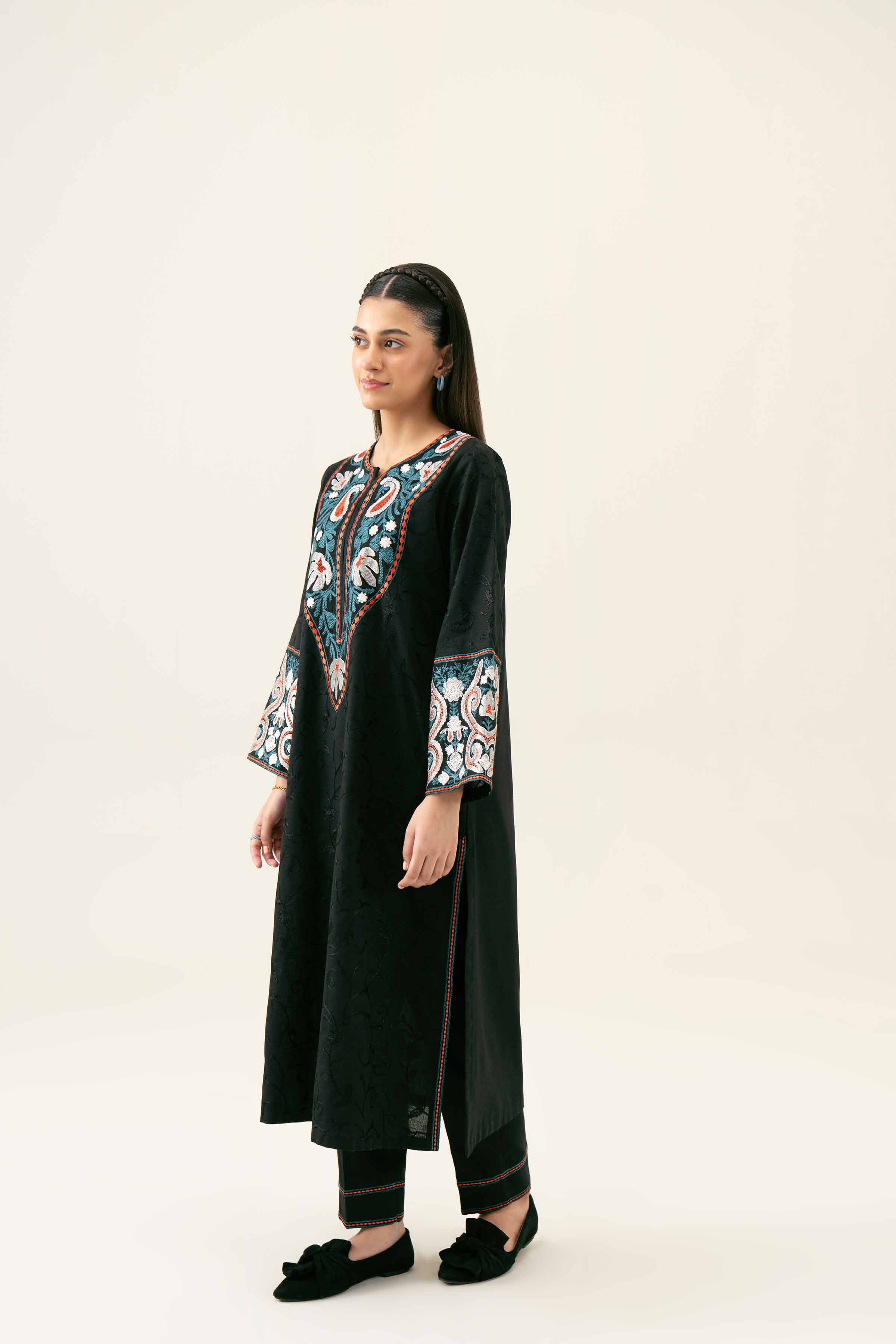 2 Piece - Embroidered Suit - PW24-43 - Image 4