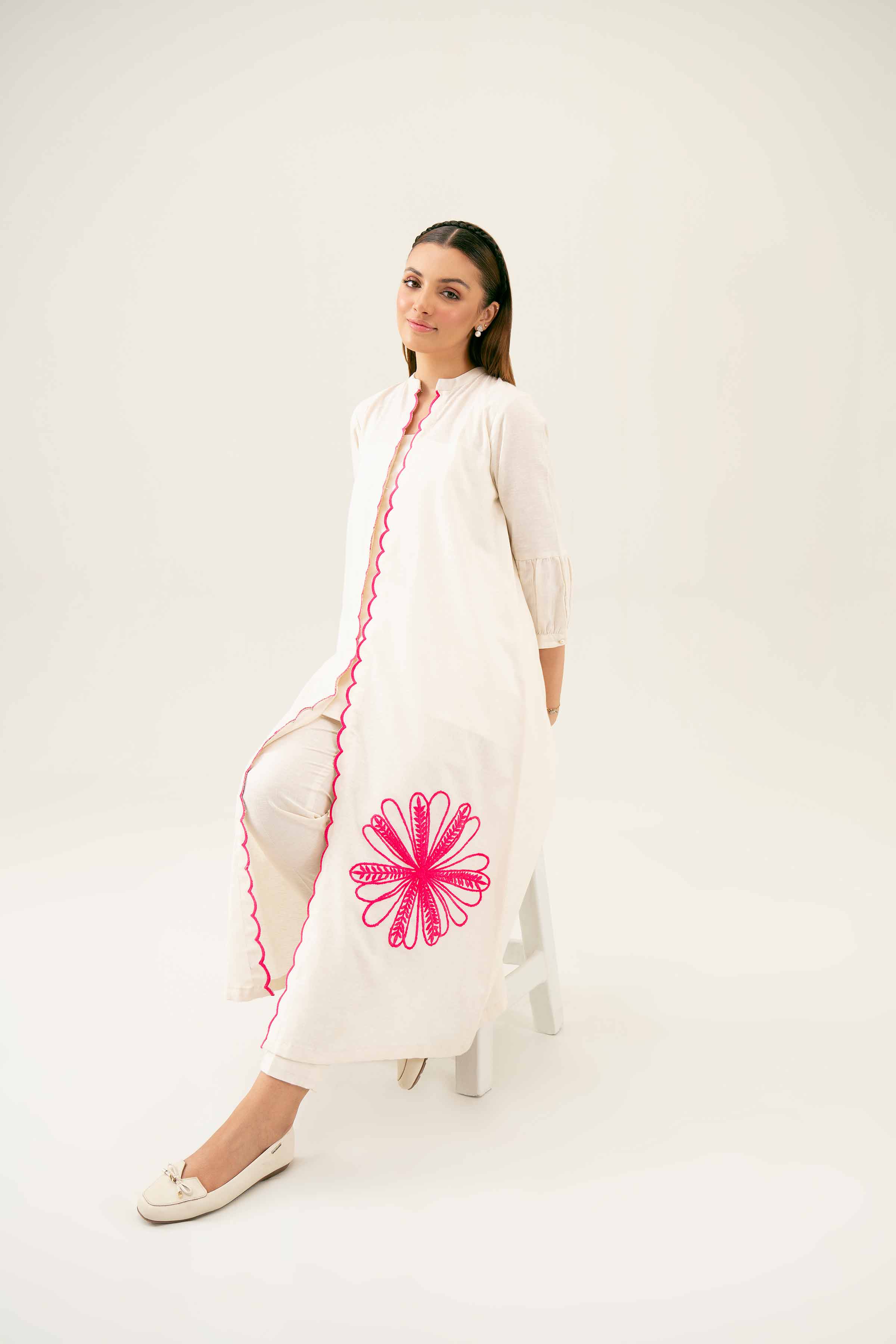 2 Piece - Embroidered Suit - PW24-61 - Image 3