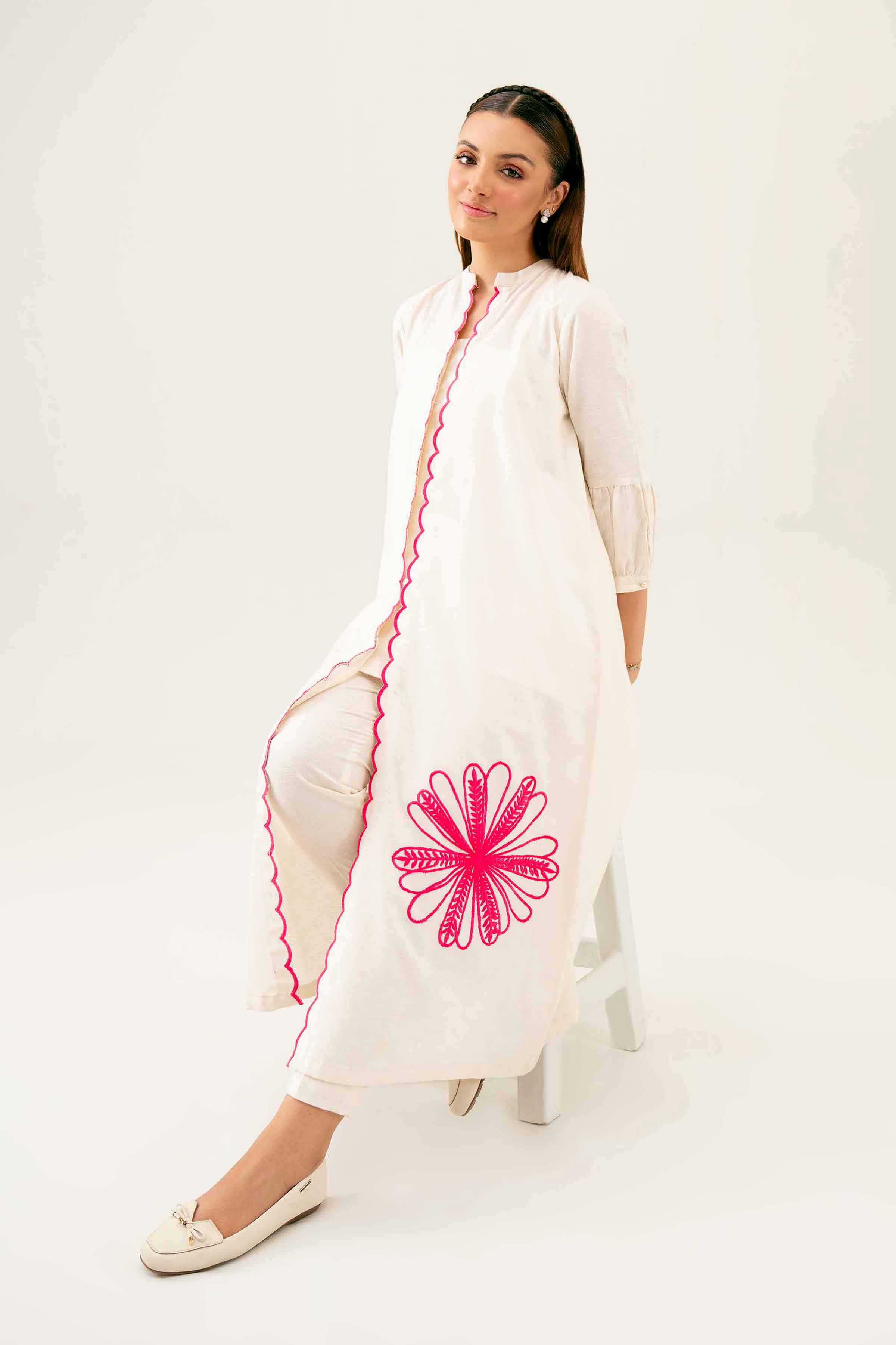 2 Piece - Embroidered Suit - PW24-61 - Image 4