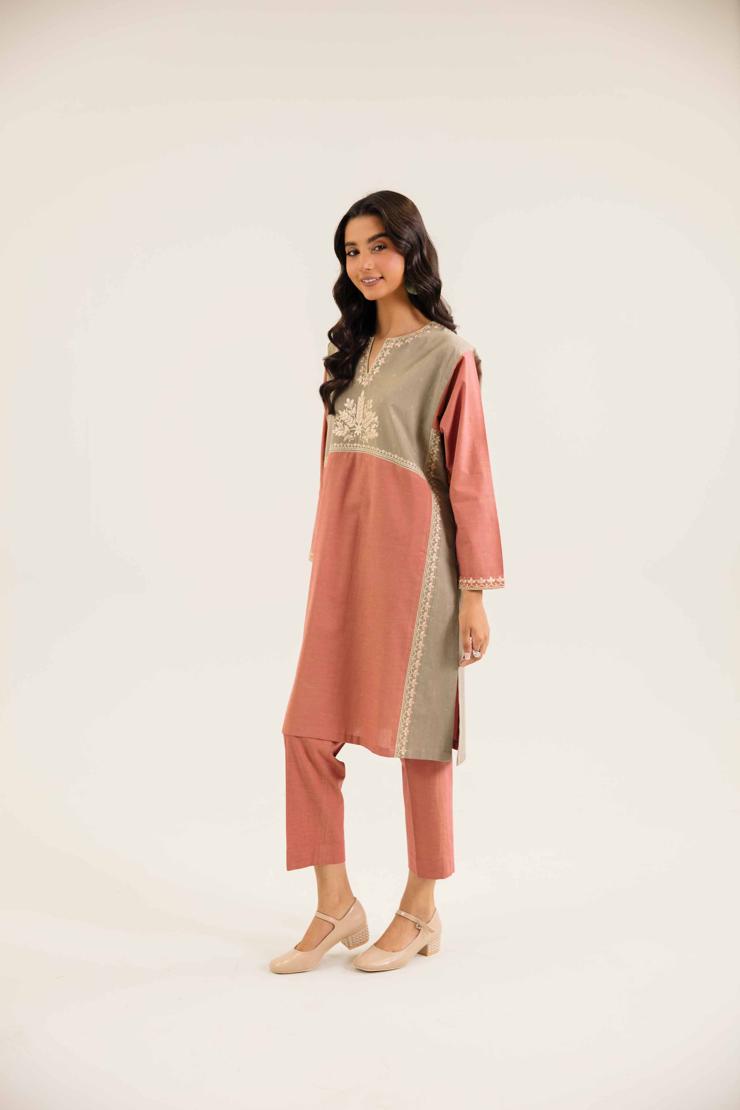 2 Piece - Embroidered Suit - PW24-62 - Image 4