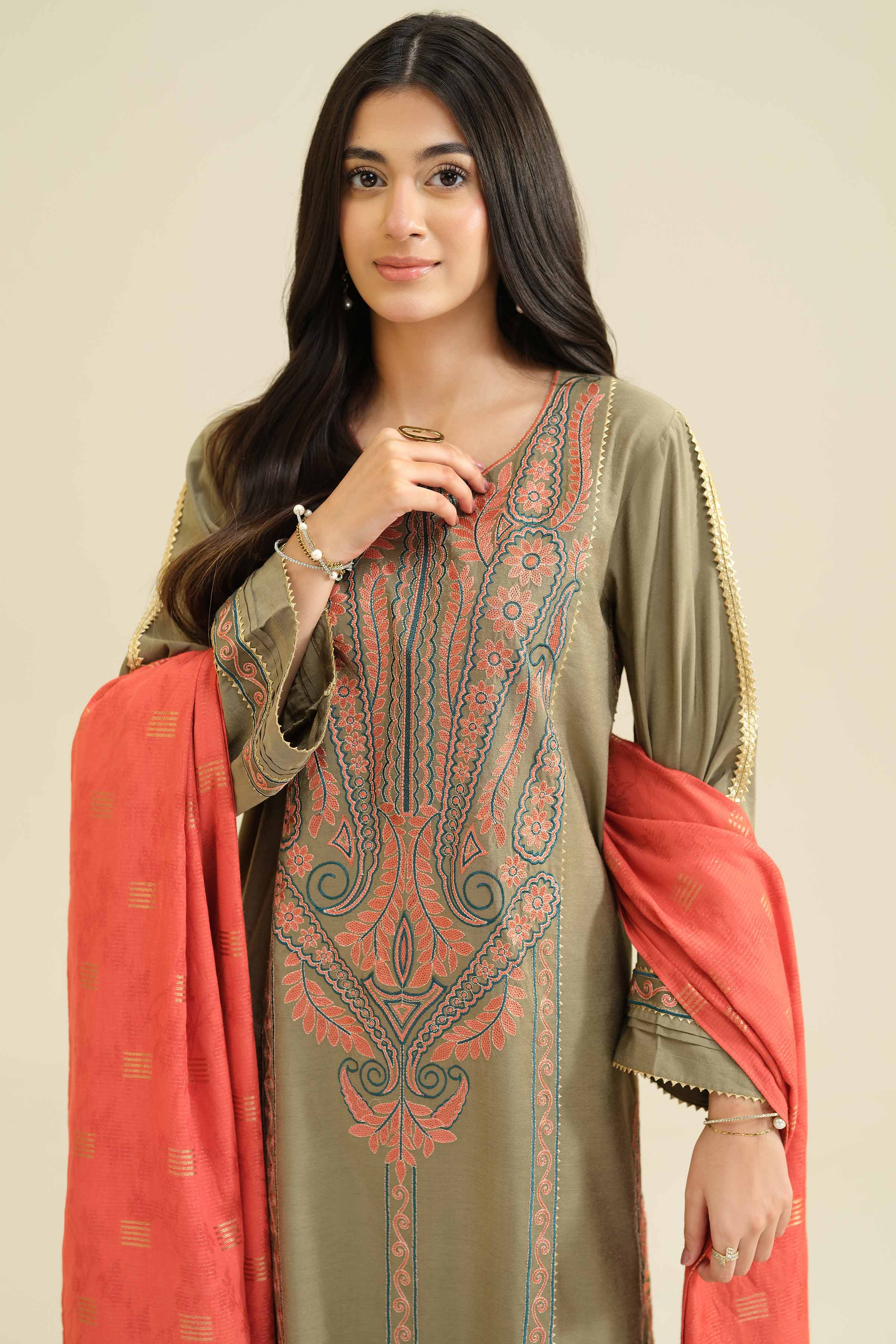 3 Piece - Embroidered Suit - PW25-400 - Image 6